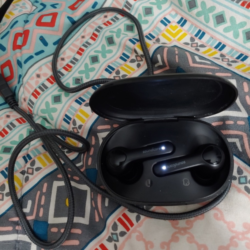 Wireless headphones